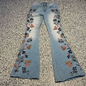 💖 Driftwood Farrah Embroidered Flare Jeans Sz 25